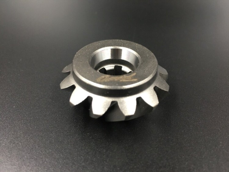 Шестерня вертикального вала (Пиньон) Yamaha 20-30 OLD (689-45551-00) (Omax), арт. 689-45551-00-TW,          Omax 