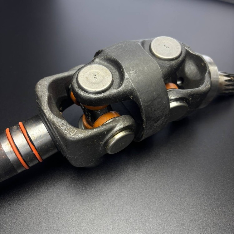 Вал карданный в сборе UNIVERSAL JOINT QS, арт. 814819A2,          MERCURY 