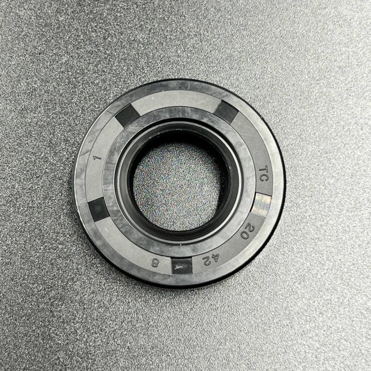 Сальник коленвала Mercury 2,5-3,3 (20х42х8) (Kacawa), арт. 26-95232-TW,          KACAWA 