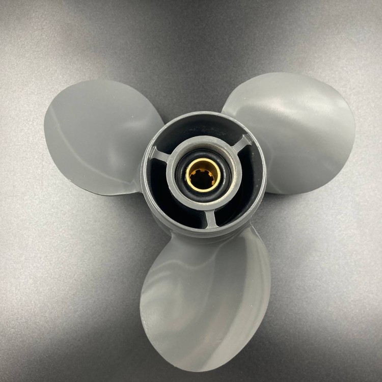 Гребной винт Honda BF8-BF15, BF20D (3x9-1/4x10), арт. 58130-ZV4-010-K,          YHS 