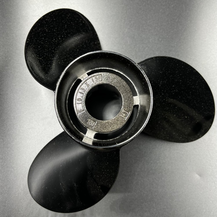 Гребной винт Mercury 25-70 (3x10-1/8x15) Black Max (Mercury), арт. 73140A45,          MERCURY 