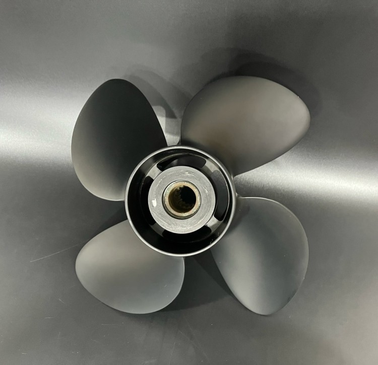 Гребной винт Yamaha 60-140, F70-F130 (4x13-1/4x13) (Solas), арт. 3413-133-13,          Solas 