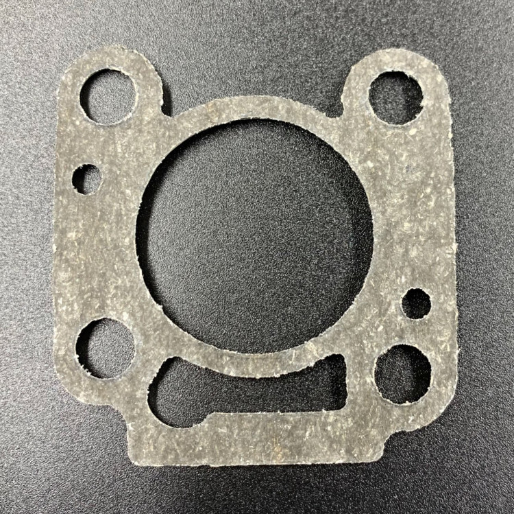 Прокладка под основание помпы охлаждение Suzuki (5033110) DT9.9-15, DF9.9-15, арт. 17452-93910-TW,          OMAX 