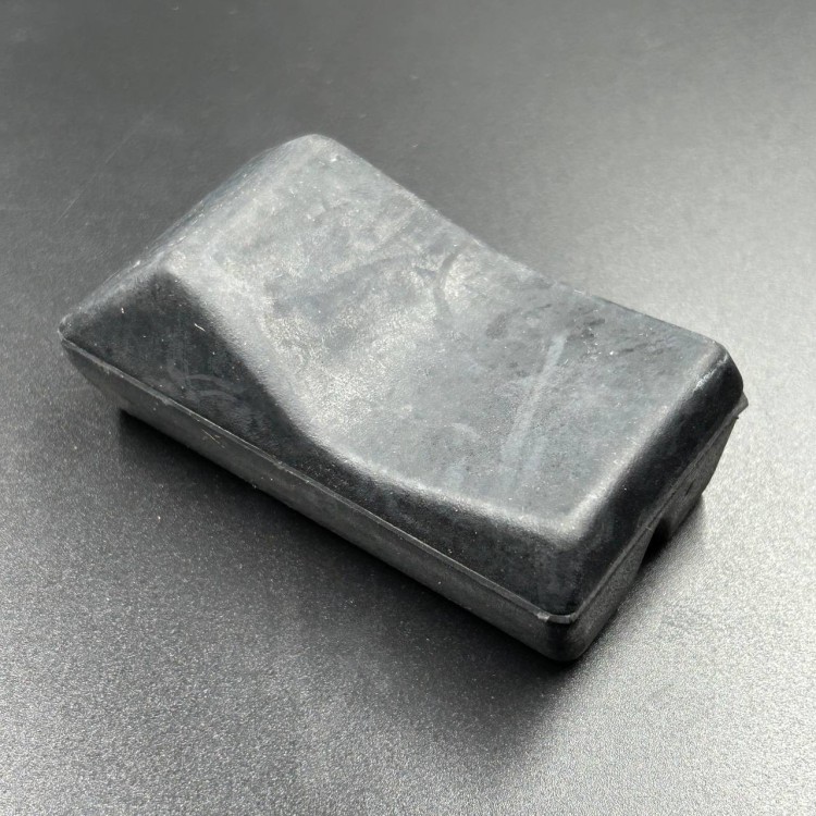 Демпфер лыжи (ограничитель хода) Yamaha VK540 (88T-23743-00, 8V0-23743-01)(Sinera), арт. 08-325-05,          POLY-MOTO 