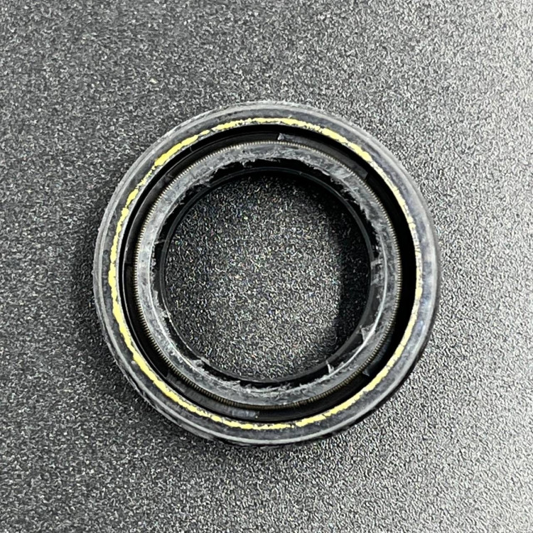 Сальник Tohatsu (346-60111-0) (18x28x8) (Tohatsu), арт. 346-60111-0,          TOHATSU 