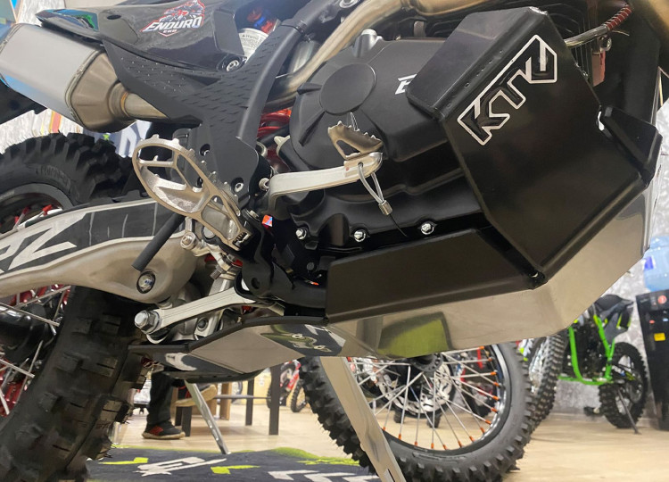 KTZ Защита двигателя для BRZ X8 CB250RL (4T ZS172FMM-7, б.вал) 2024, арт. 603.11,          KTZ 