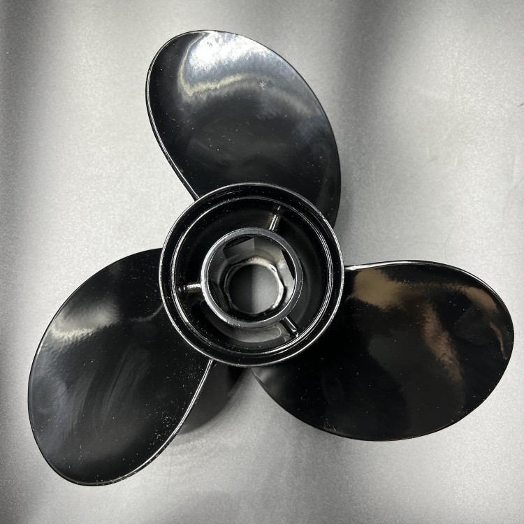 Гребной винт Mercury 25-70 (3x10-1/2x13) Black Max (Mercury), арт. 816704A45,          MERCURY 