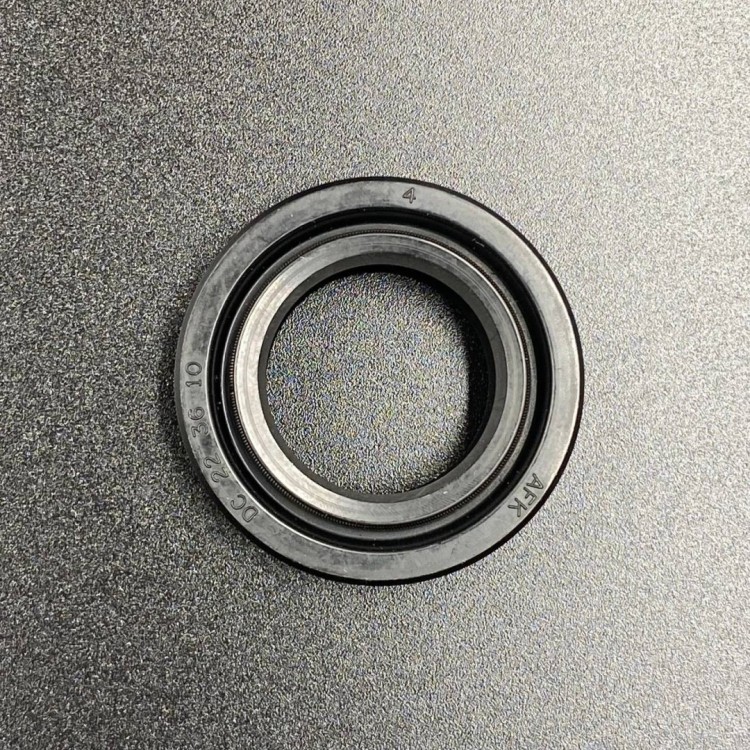 Сальник Tohatsu (334-60223-0) (22x36x10) (Sinera), арт. 334-60223-0-TW,          SINERA 