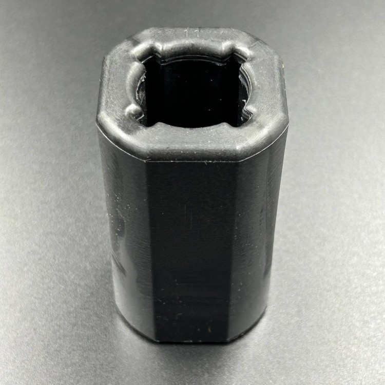 Втулка гребного винта пластиковая Mercury/Mercruiser (без шлицев) (Quicksilver) OEM: 827703; 835290A, арт. 835290Q1,          MERCURY 