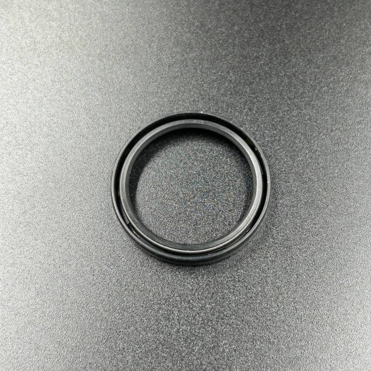 Сальник рулевого вала Mercruiser Alpha 1 Gen2/Bravo 1/2/3 (Sinera), арт. 8M2005029,          POLY-MOTO 