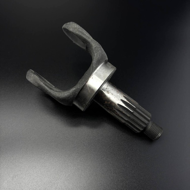 Вилка карданного вала (сторона колонки) YOKE-SHORT QS, арт. 46020T02,          MERCURY 