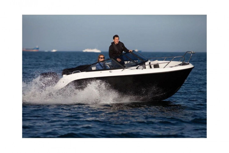 Катер Феникс 510 BR, белый, арт. P510BRW,          СПЭВ 