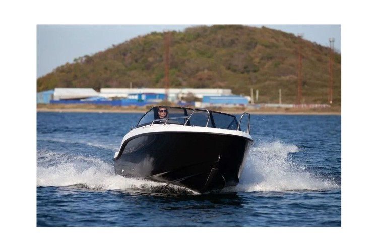 Катер Феникс 510 BR, белый, арт. P510BRW,          СПЭВ 