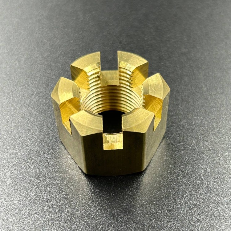 Гайка гребного винта Suzuki DT40-60 (Osaka), арт. 09141-18005-TW,          OSAKA 