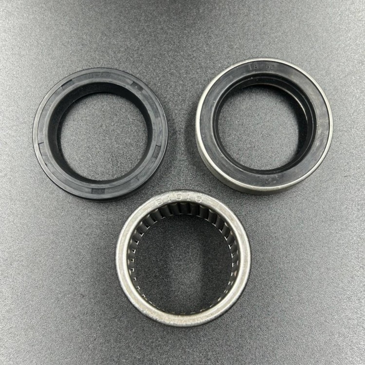 Обойма гребного вала в сборе с подшипником Mercruiser ALPHA ONE (Osaka), арт. 818763A10-TW,          OSAKA 