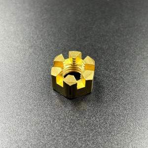 Гайка крепления гребного винта Tohatsu 6-9.8, MFS6-8