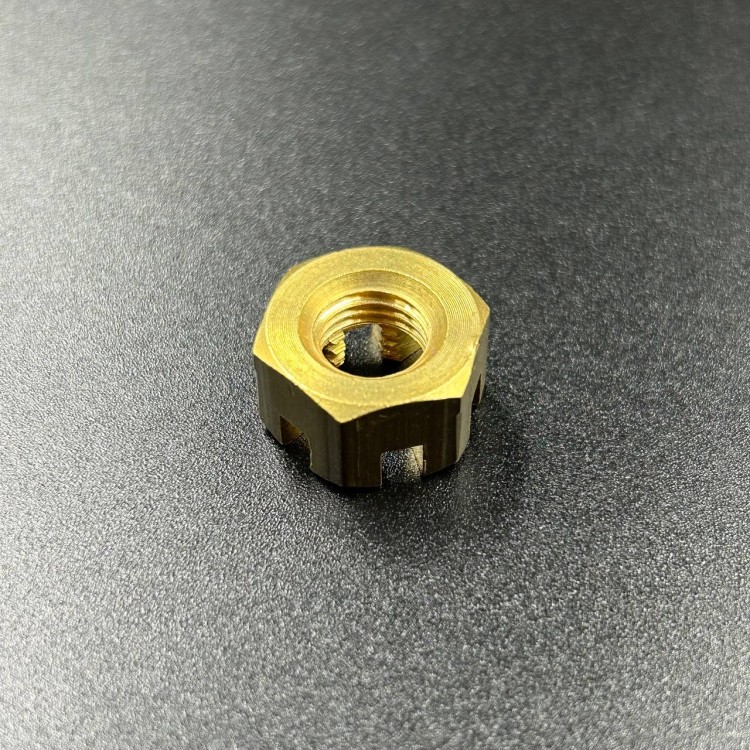 Гайка крепления гребного винта Tohatsu 6-9.8, MFS6-8, арт. 369-64121-1-TW,          OSAKA 