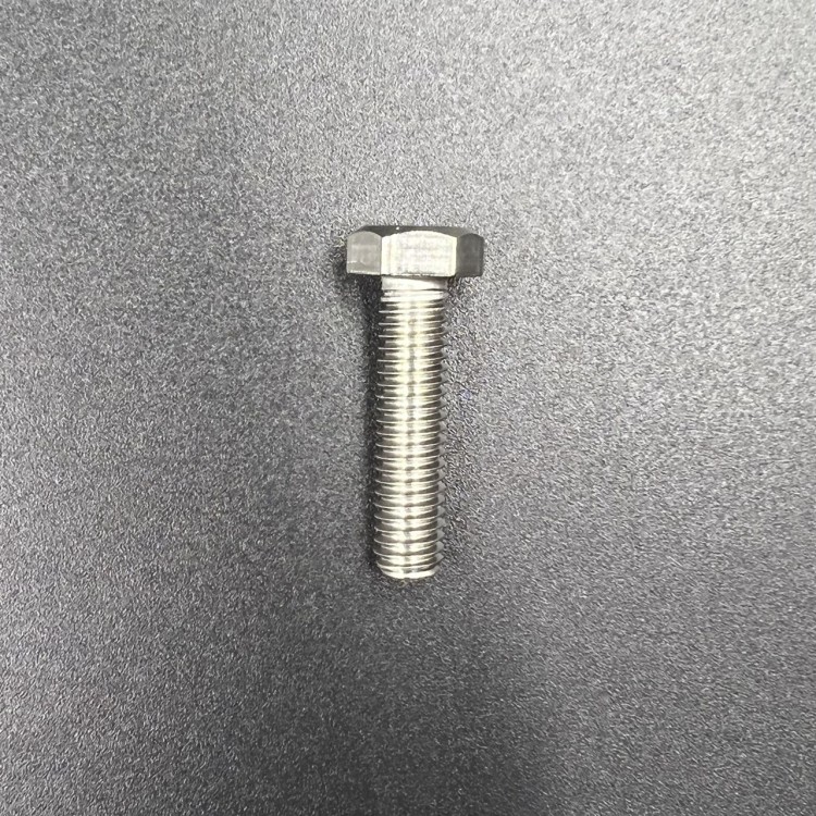 Болт Yamaha 55-75 (Yamaha), арт. 90101-06M27,          YAMAHA 