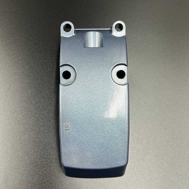 Крышка боковой нижней подушки Yamaha 25-30 (YUELANG)(правая), арт. 689-44552-01-4D-K,          TAIZHOU YUELANG POWER TECHNOLOGY 