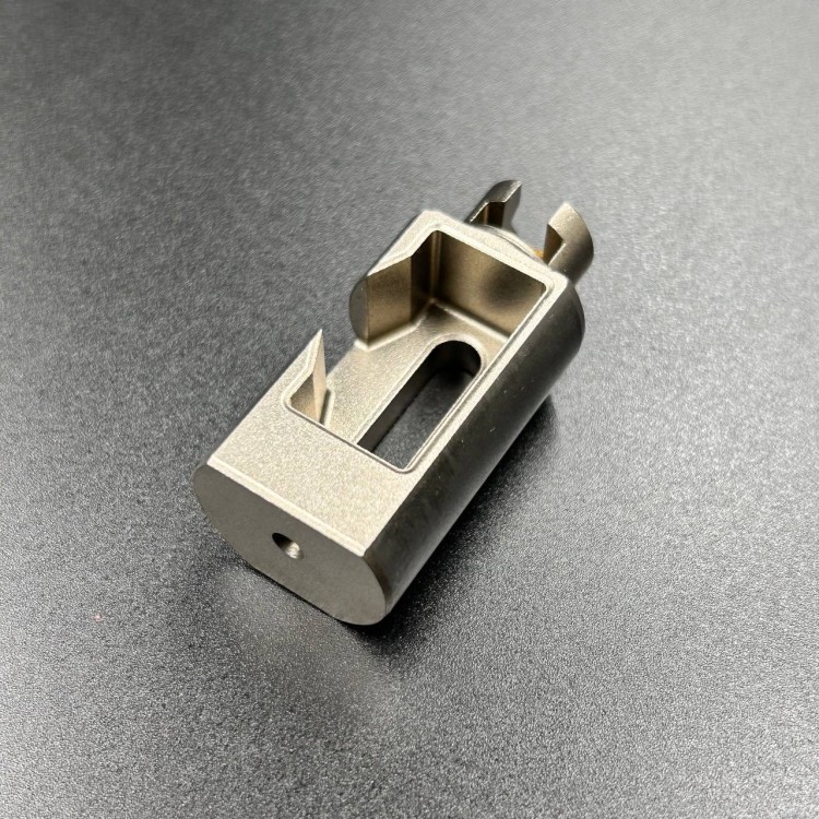 Слайдер механизма скорости Suzuki DF 90-140, арт. 25321-90J00,          SUZUKI 