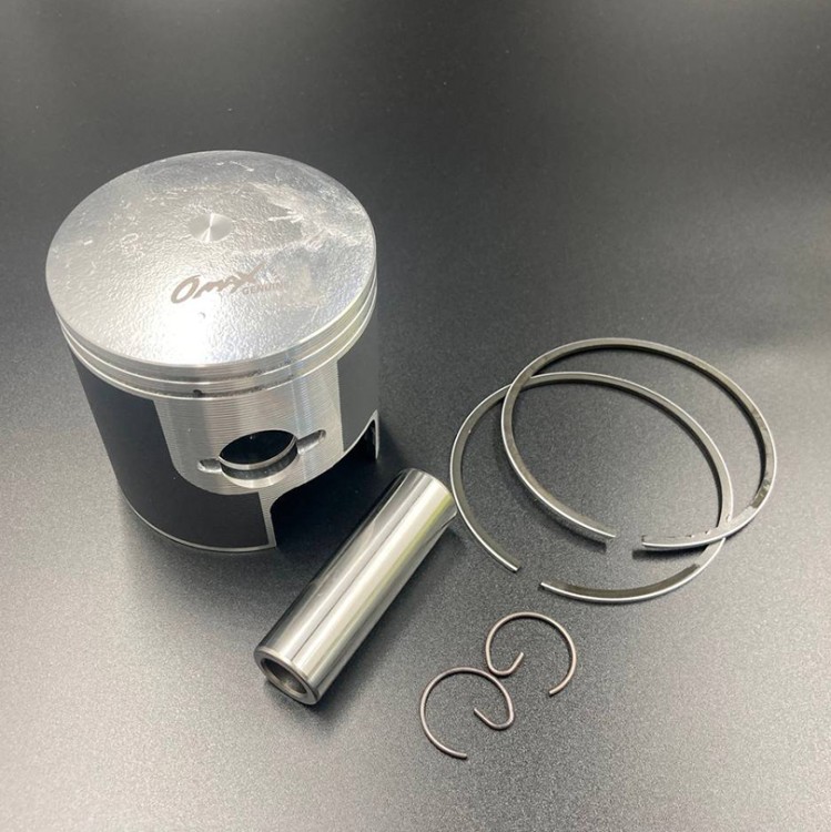 Поршневой комплект Suzuki DT40/DT40C (0.50mm) (Omax), арт. 12100-94400-0.50-TW,          OMAX 