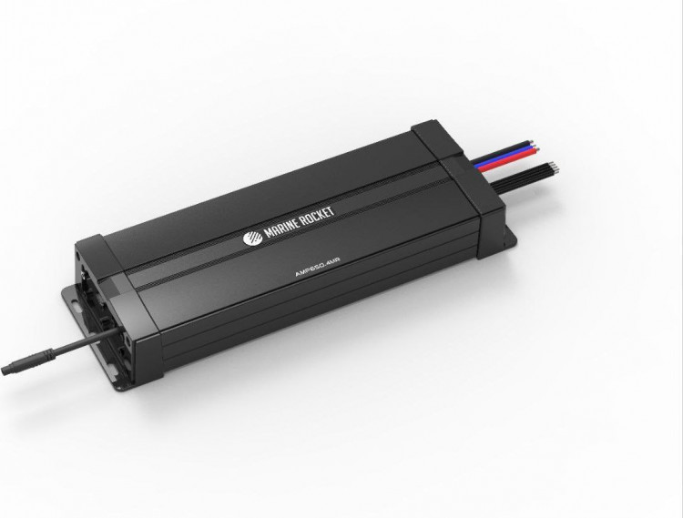 Морской усилитель 4-х канальный 650W, арт. AMP650.4MR,          MARINE ROCKET 