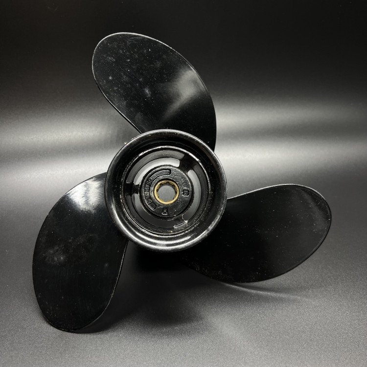 Гребной винт Mercury 6-15 (3x9x9) Black Max (Mercury), арт. 828156A12,          MERCURY 