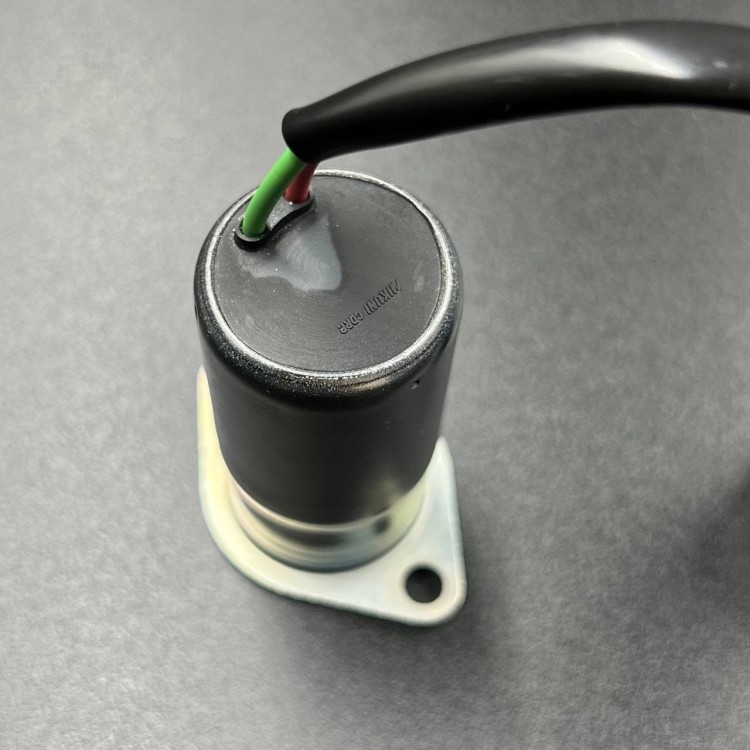 Клапан холостого хода Suzuki, арт. 13450-99E01,          SUZUKI 