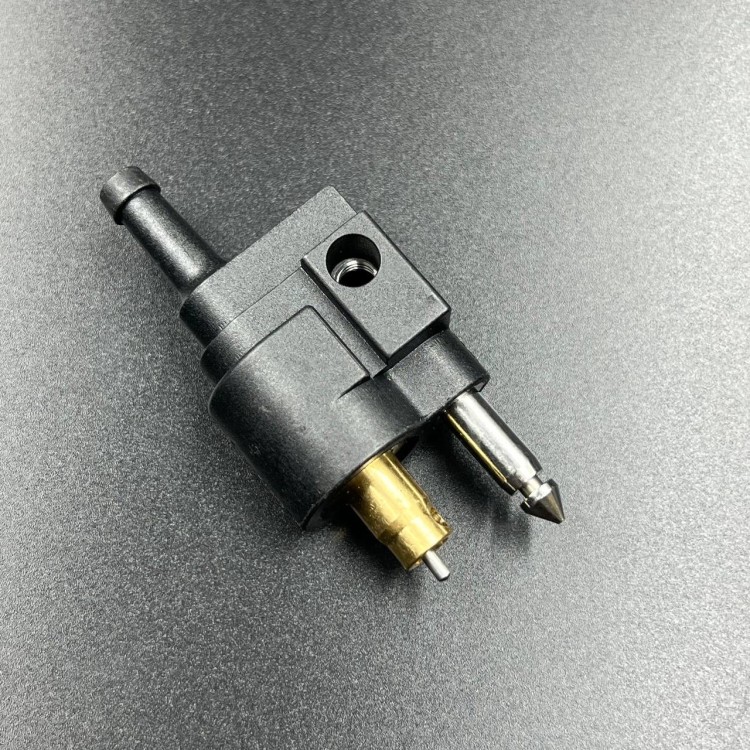 Коннектор топливный Yamaha 4-90, F4-70 (из мотора) , арт. 6G1-24304-02-TW,          OMAX 