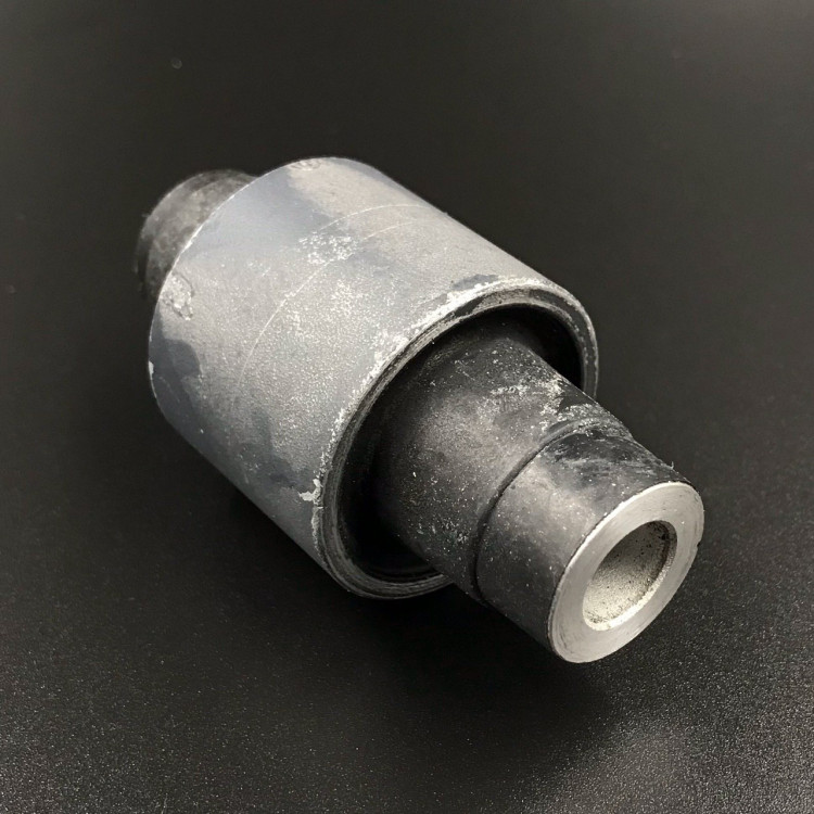 Демпфер опорный резиновый Tohatsu 60-90 (Верхний) (Tohatsu), арт. 3B7-61301-0,          TOHATSU 