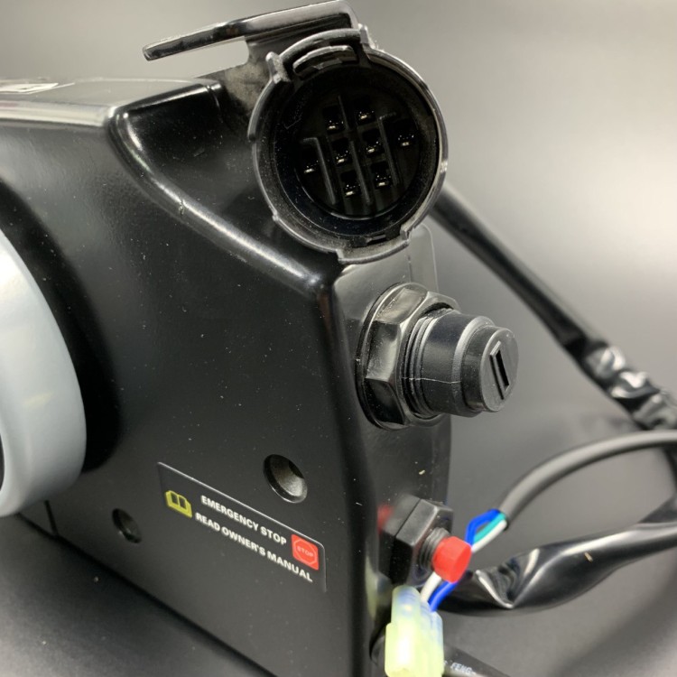 Дистанционное управление Suzuki New (УЦЕНКА, БРАК КНОПКИ Г/П) (PWB), арт. 67200-93J50-УЦЕН,          POWEROB 