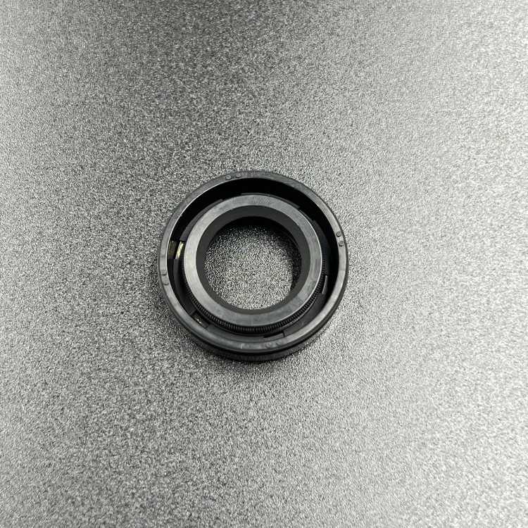 Сальник Tohatsu (3C8-01215-0) (16x28x7) (Omax), арт. 3C8-01215-0-TW,          OMAX 