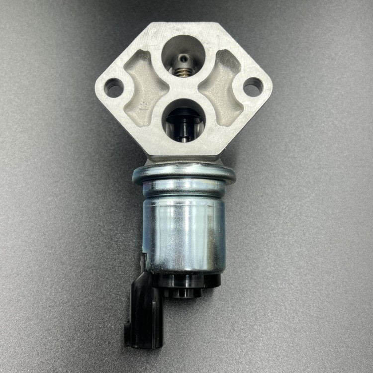 Клапан холостого хода Suzuki DF90-140, DF100-140(A) (Suzuki), арт. 18137-77E00,          SUZUKI 