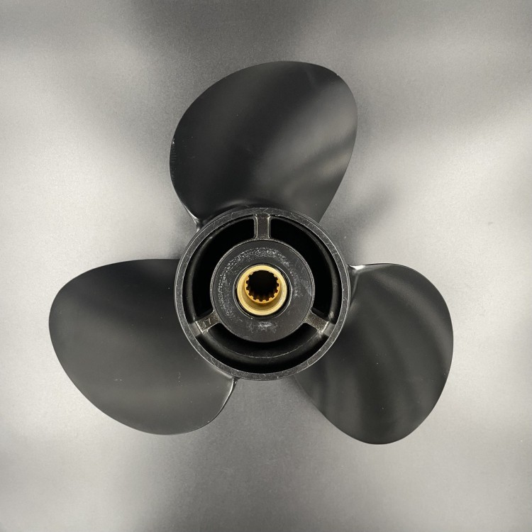 Гребной винт Suzuki DF150-DF300 (3x15x17), арт. 58200-96J00-K,          YHS 