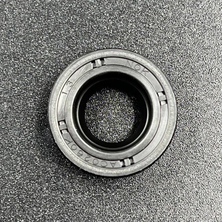 Сальник Tohatsu (3F0-01215-0) (10.1x20x7) (Tohatsu), арт. 3F0-01215-0,          TOHATSU 