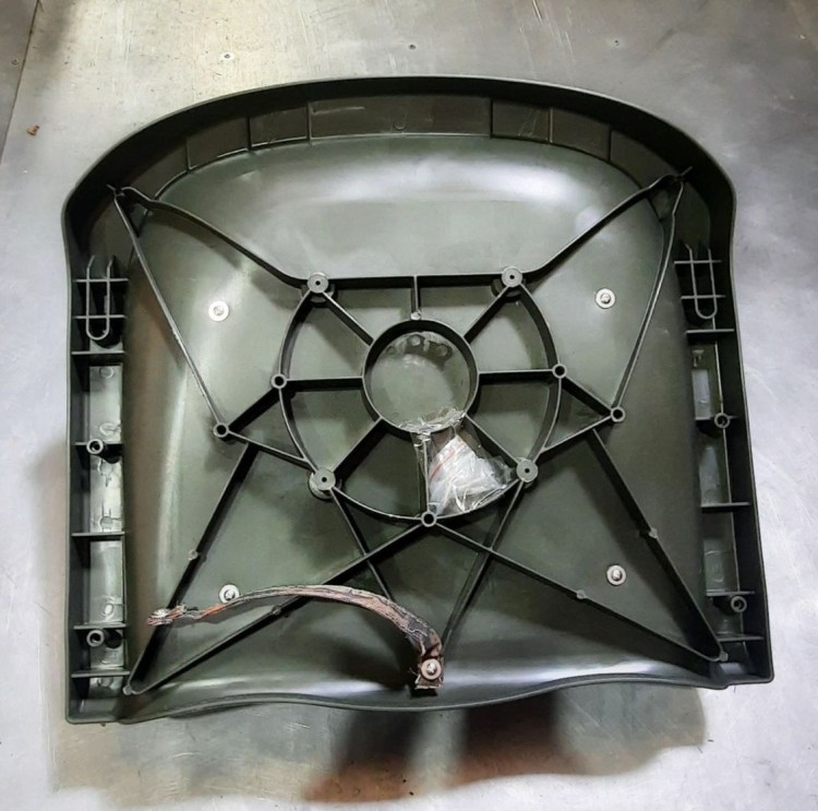 Кресло складное мягкое, обивка камуфляжная ткань, арт. HM40-10012,          нет т.м.  Кресло складное мягкое, обивка камуфляжная ткань, арт. HM40-10012,          нет т.м.