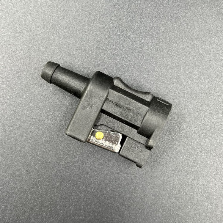 Коннектор топливный Yamaha 2-250, F80-100 (KACAWA), арт. 6E5-24305-04-TW,          KACAWA 