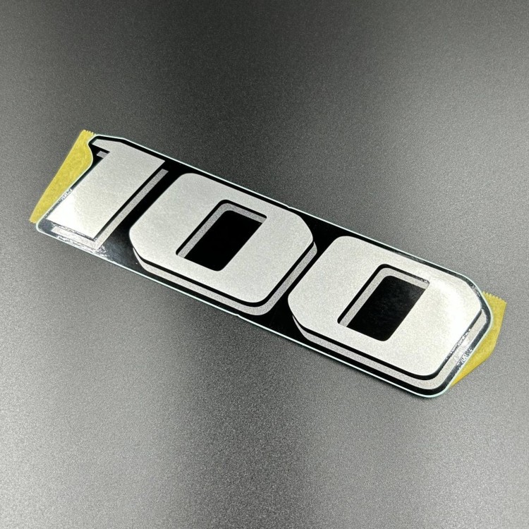 Наклейка Suzuki DF100 (61435-90JD0) (Suzuki), арт. 61435-90JD0,          SUZUKI 