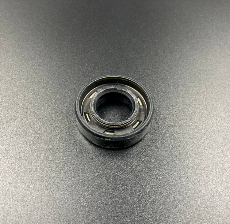 Сальник редуктора Tohatsu M50С; M60A; M70A (2 цилиндра) (345-60223-0) (17x33x10) (Tohatsu), арт. 345-60223-0,          TOHATSU 