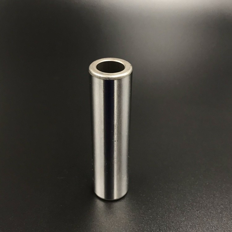 Палец поршневой Suzuki DF60-70 (Suzuki), арт. 12151-82000,          SUZUKI 